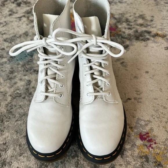 Dr Doc Martens 1460 Pascal Virginia Leather White Combat Boots Blanche Size 7 Wo - Picture 2 of 6